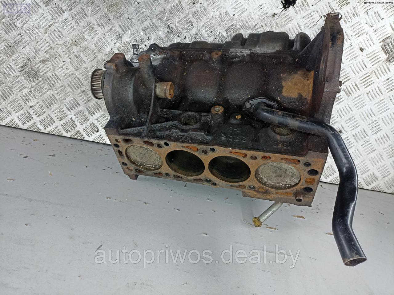 Блок цилиндров двигателя (картер) Opel Zafira A - фото 3 - id-p218669628