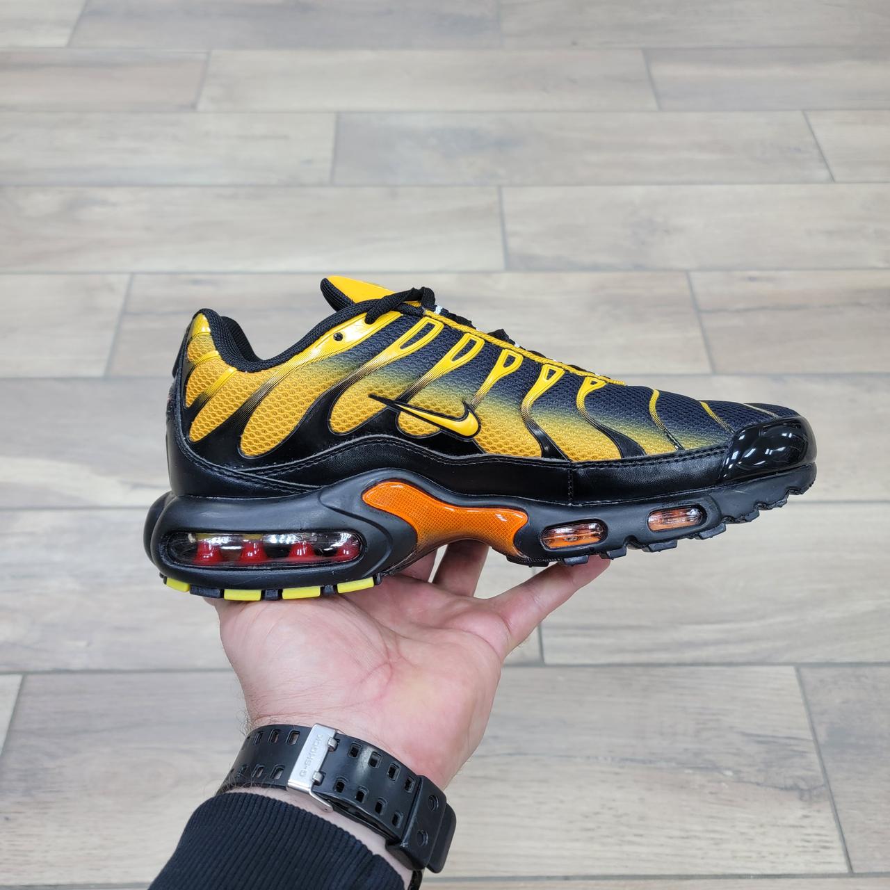 Кроссовки Nike Air Max Plus Black Yellow - фото 2 - id-p224554484