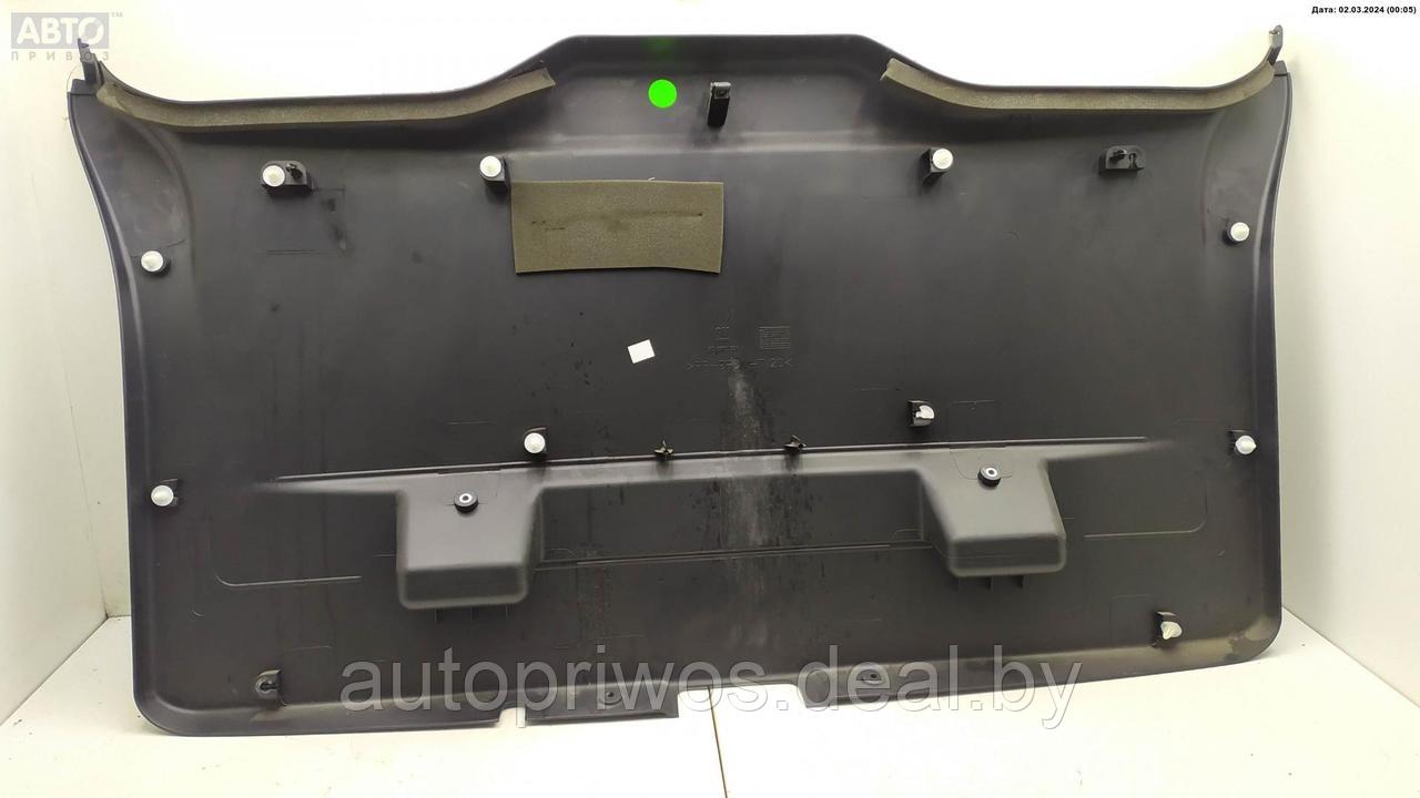 Обшивка крышки багажника Opel Zafira A - фото 2 - id-p224560292