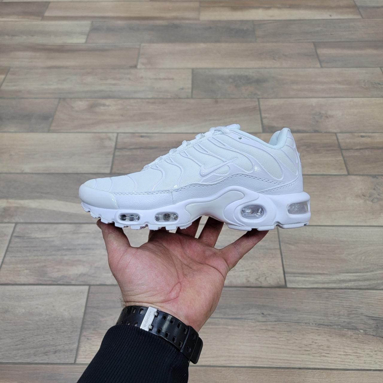 Кроссовки WMNS Nike Air Max Plus Tn White