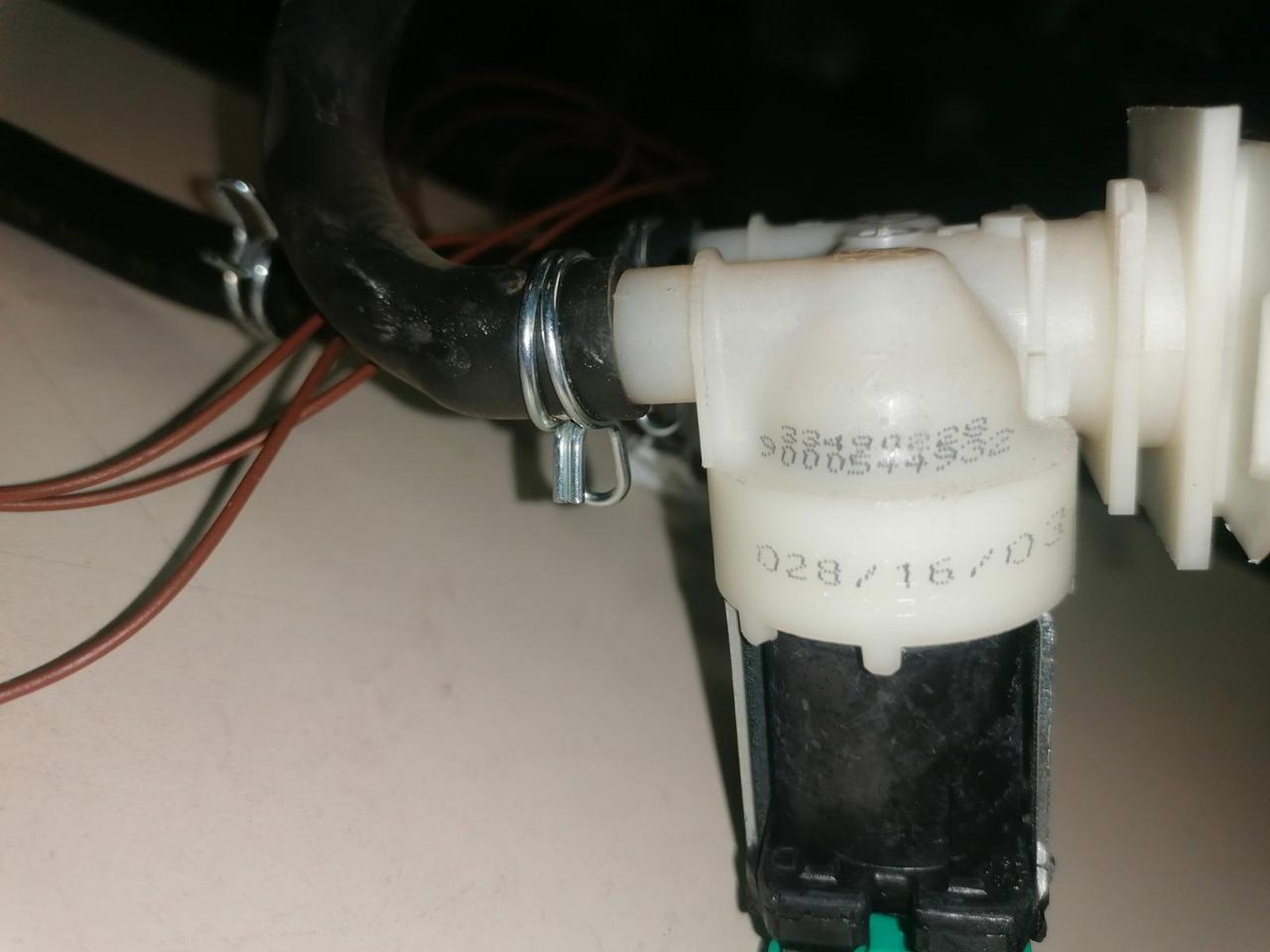 Клапан залива воды для стиральной машины Bosch WLG2406MOE/02 (Разборка) 174261, 00174261-BU - фото 3 - id-p224808759