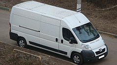 Аренда грузового Peugeot Boxer без водителя на выходные в Минске