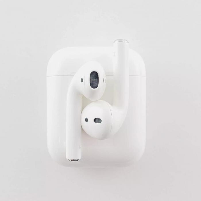 Apple AirPods2 with Wireless Charging Case (Восстановленный) - фото 2 - id-p224494583