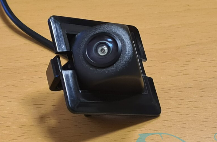 Камера заднего вида Parafar для Toyota Land Cruiser Prado 150 2009+ (ночная съёмка) с линиями разметки