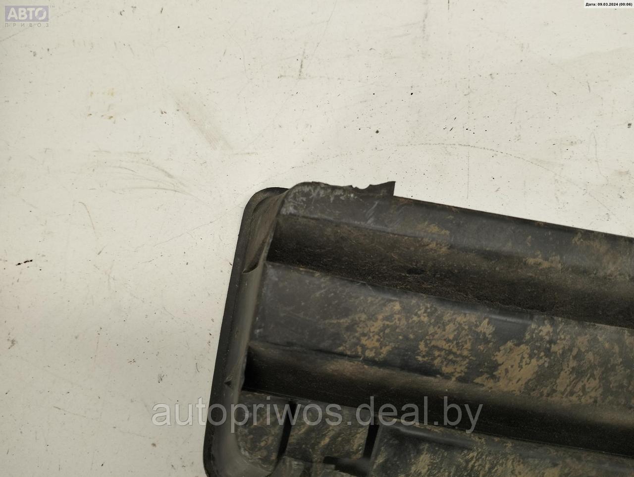 Решетка (заглушка) в бампер Volkswagen Bora - фото 3 - id-p224789234