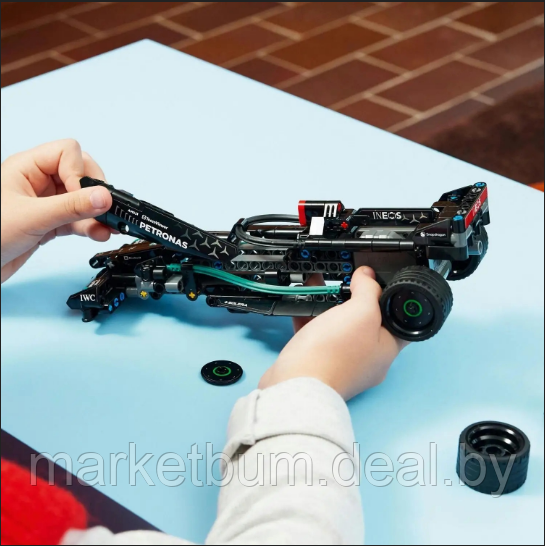 Конструктор LEGO Technic 42165 Мерседес-AMG F1 W14 E Performance Pull-Back - фото 9 - id-p224933612