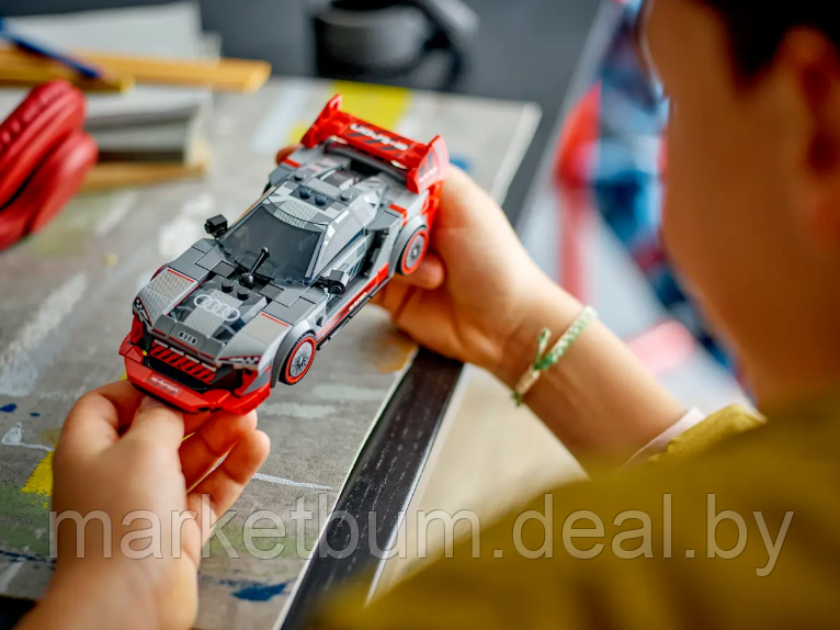 Конструктор LEGO Speed Champions 76921 Гоночный автомобиль Audi S1 e-tron quattro - фото 9 - id-p224949771