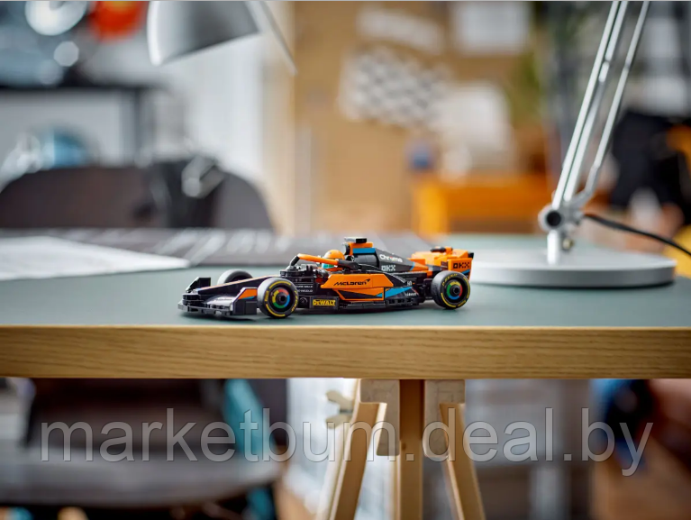 Конструктор LEGO Speed Champions 76919 Гоночный автомобиль McLaren Формулы 1 - фото 9 - id-p224949902