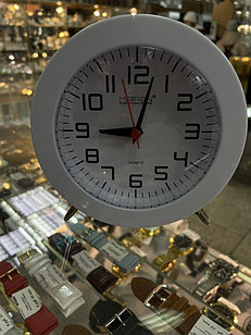Часы-будильник кварцевый "MRN" 2667