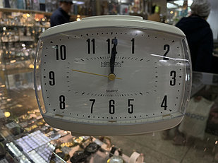 Часы-будильник кварцевый "MRN" GH206