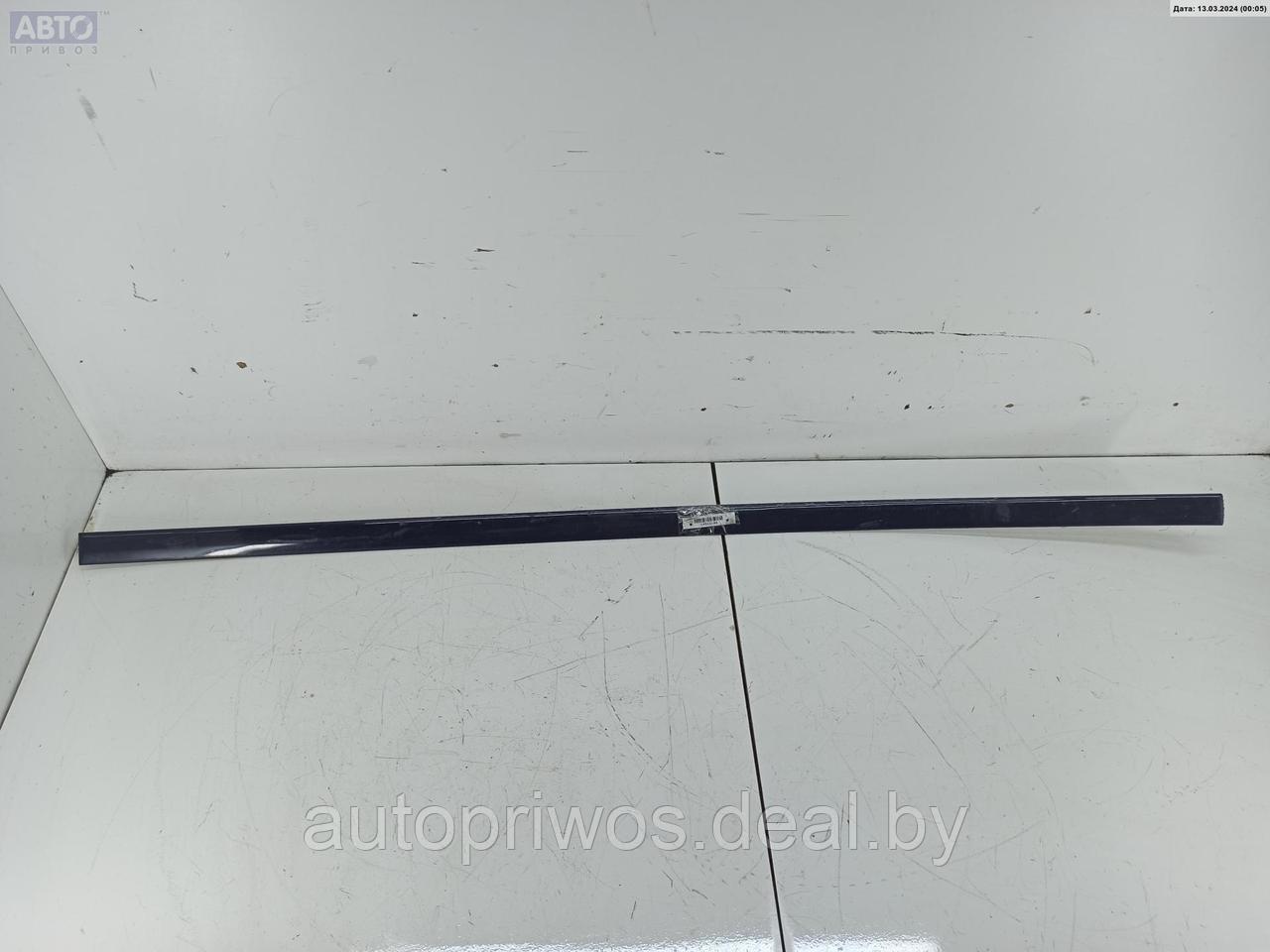 Молдинг двери передней левой Audi A4 B5 (1994-2001) - фото 1 - id-p224956968