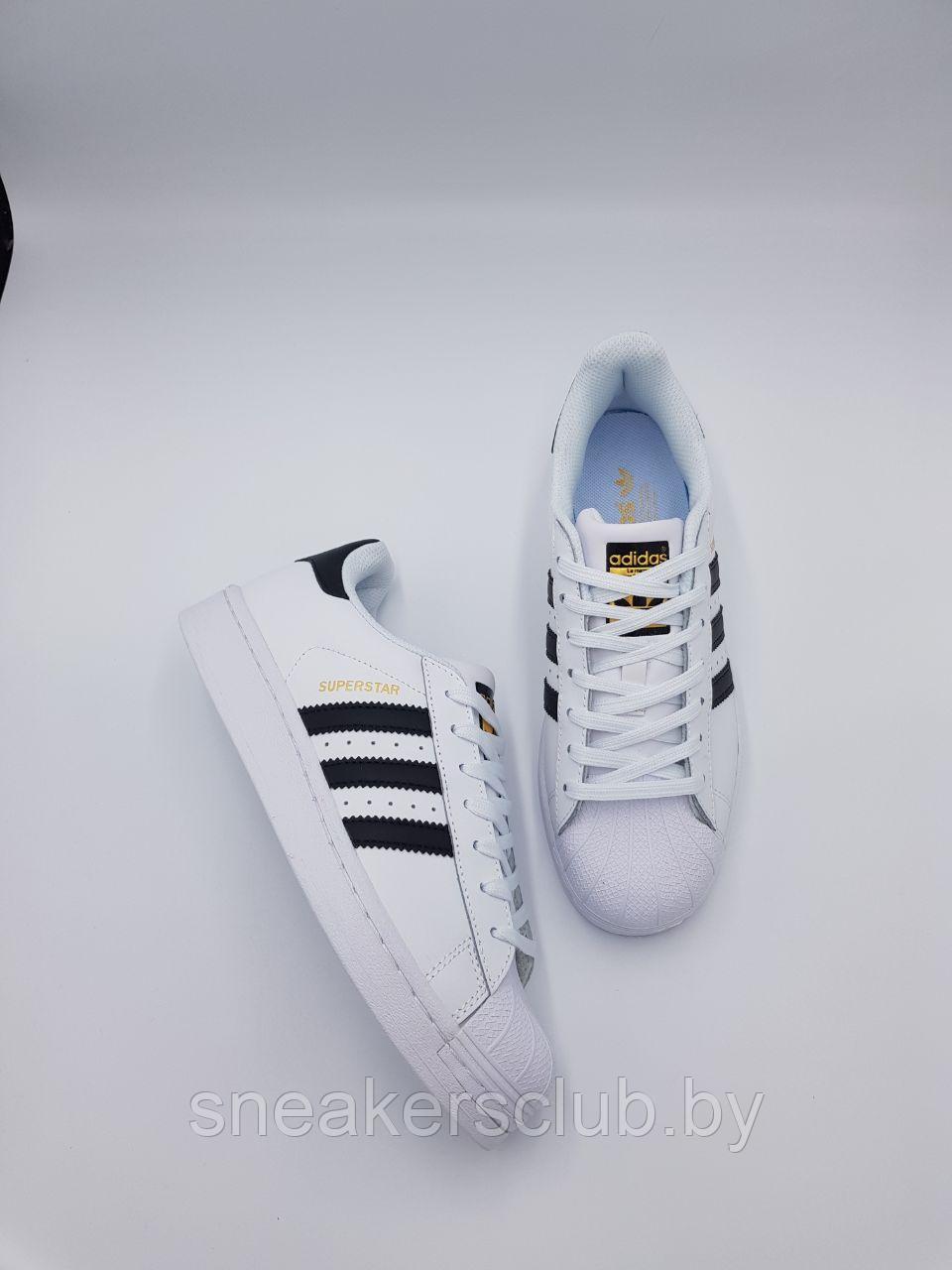 Кроссовки белые Adidas Superstar женские / подростковые / демисезонные / повседневные - фото 3 - id-p188307045