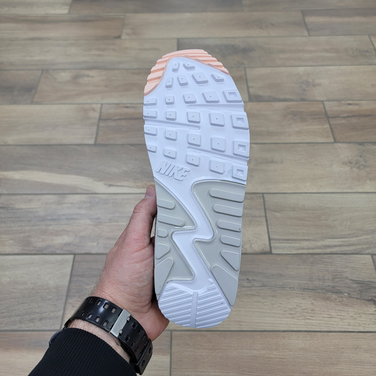 Кроссовки Nike Wmns Air Max 90 SE 'Summit White Light Bone' - фото 5 - id-p224953641