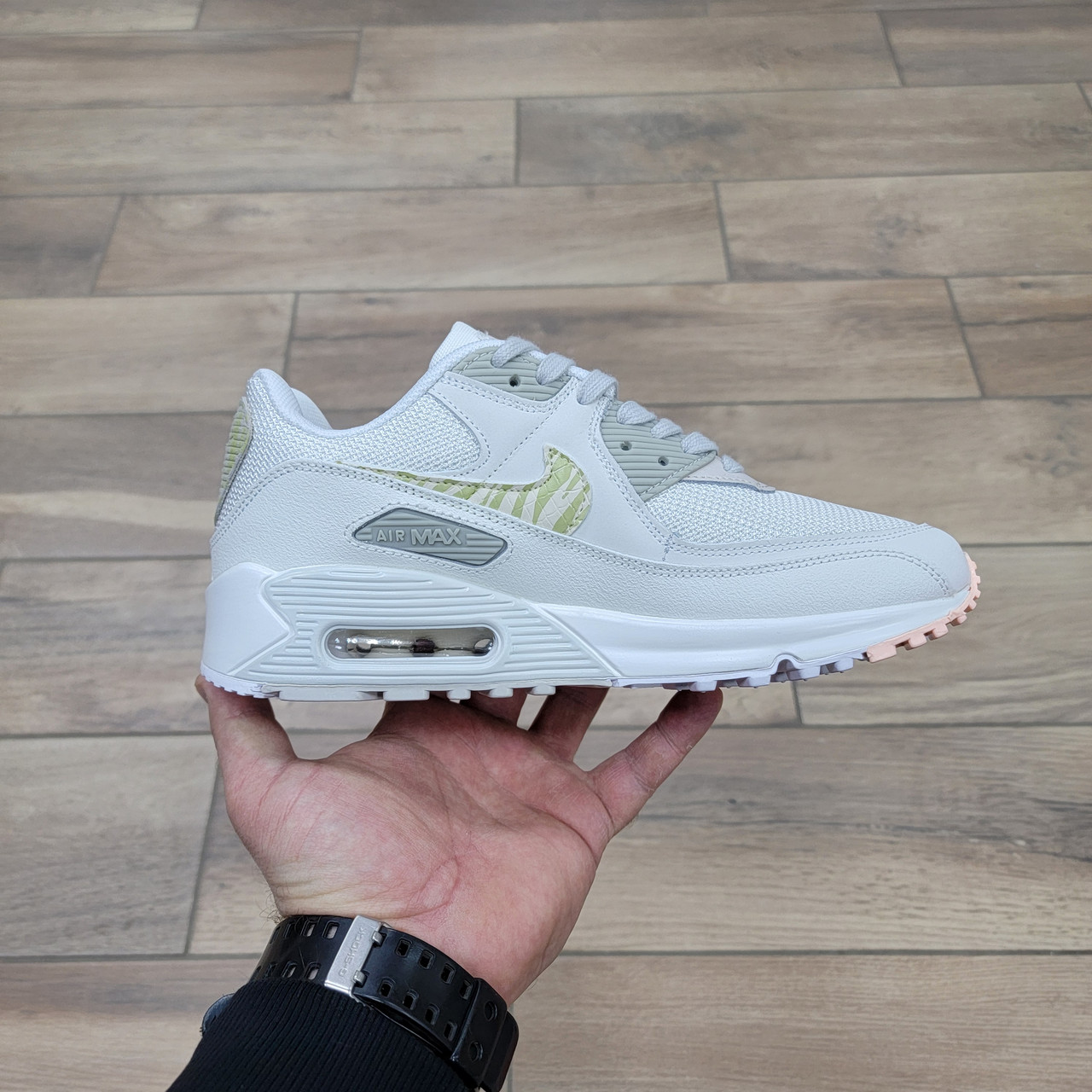 Кроссовки Nike Wmns Air Max 90 SE 'Summit White Light Bone' - фото 2 - id-p224953641