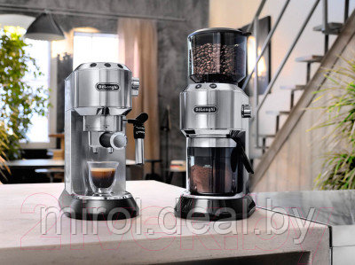 Кофеварка эспрессо DeLonghi Dedica EC685.M - фото 4 - id-p225008604