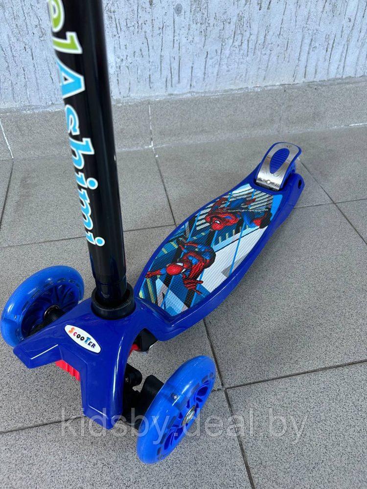 Самокат BelAshimi Scooter (Человек паук синие колеса) светящиеся колеса - фото 3 - id-p225036837