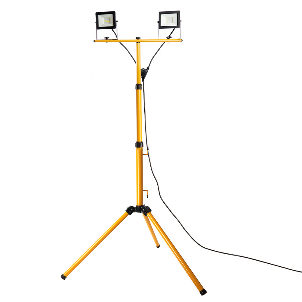 Feron LL-502 - светодиодный прожектор 2*30Вт на регулируемом штативе, 6400K, IP65