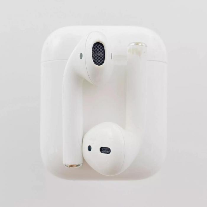 Apple AirPods2 with Wireless Charging Case (Восстановленный) - фото 2 - id-p224835002