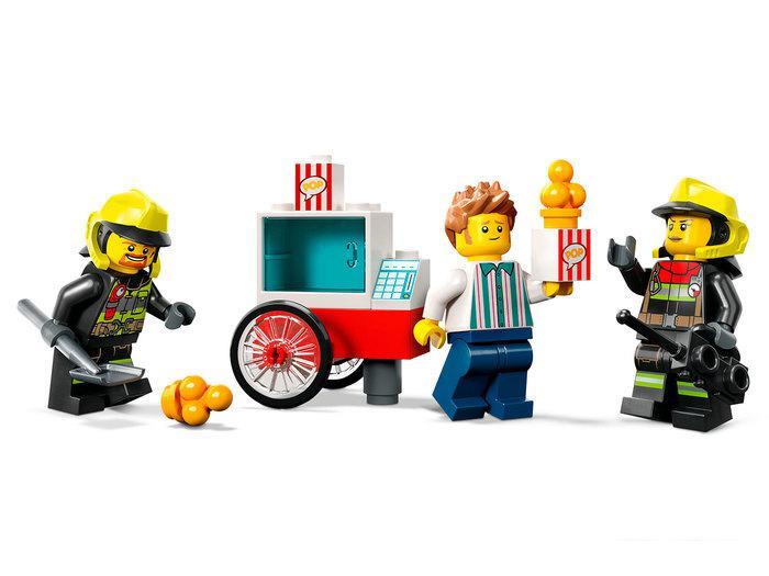 Конструктор LEGO City 60375 Пожарная часть и пожарная машина - фото 5 - id-p224842117