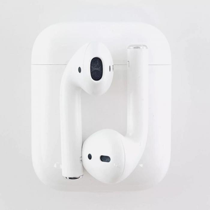 Apple AirPods (Gen2) Wireless Charging Case (Восстановленный) - фото 2 - id-p224969413