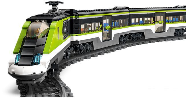 Конструктор LEGO City 60337 Пассажирский поезд-экспресс - фото 3 - id-p224842470