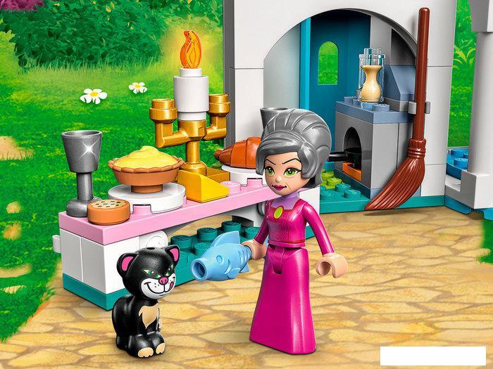 Конструктор LEGO Disney Princess 43206 Замок Золушки и Прекрасного принца - фото 9 - id-p224842728