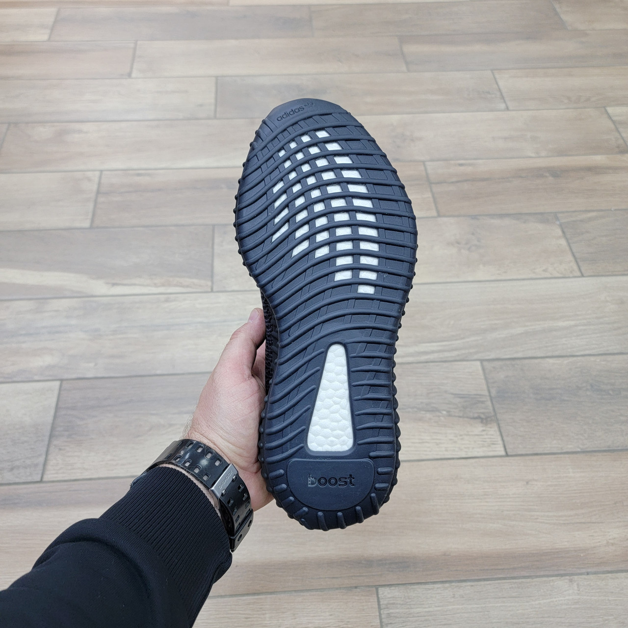 Кроссовки Adidas Yeezy Boost 350 V2 Full Black - фото 5 - id-p98259778