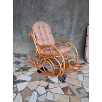Кресло-качалка садовое 61 x 137 x 107 см, натуральный ротанг