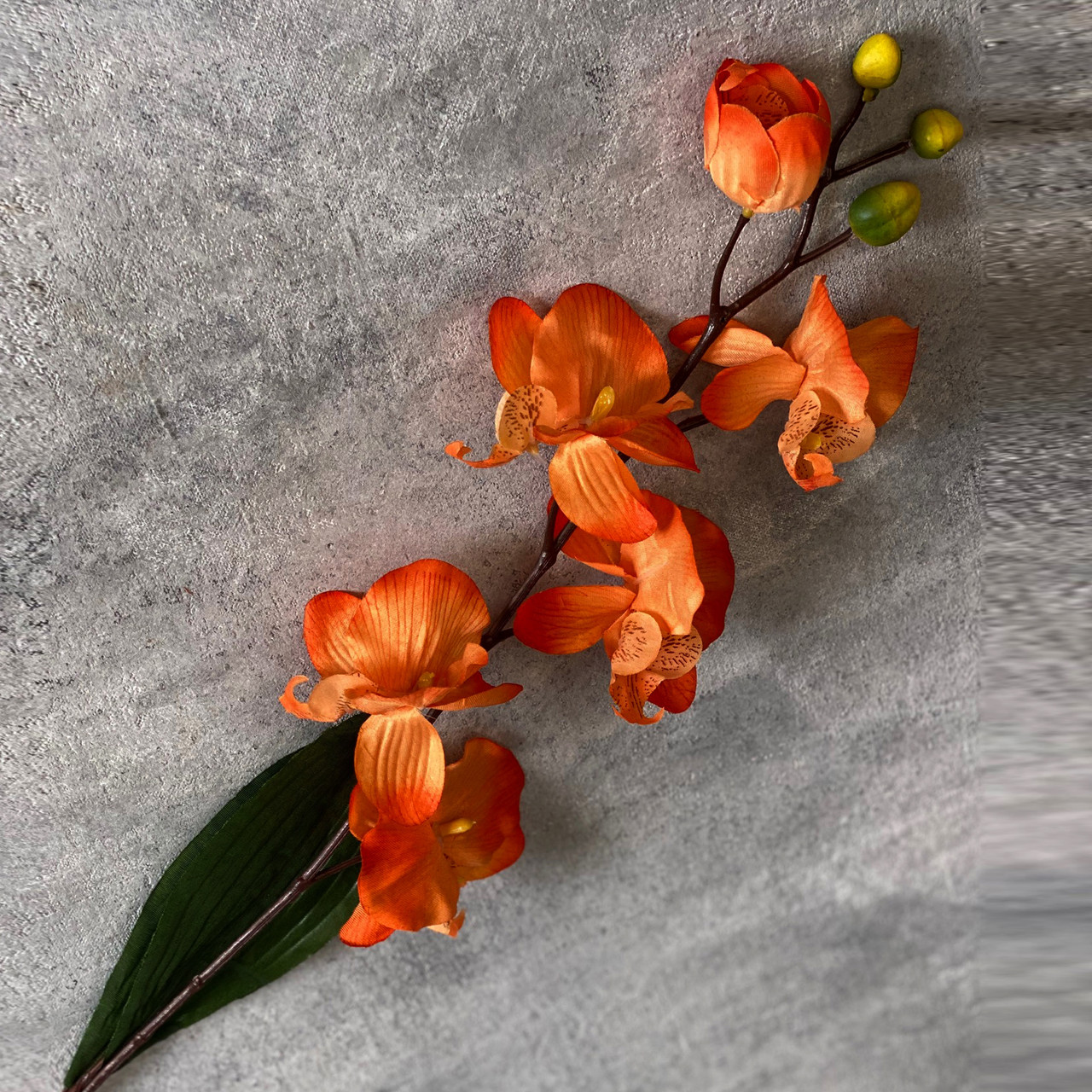 Орхидея искусственная Orange