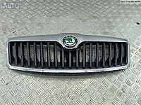 Решетка радиатора Skoda Octavia mk2 (A5)