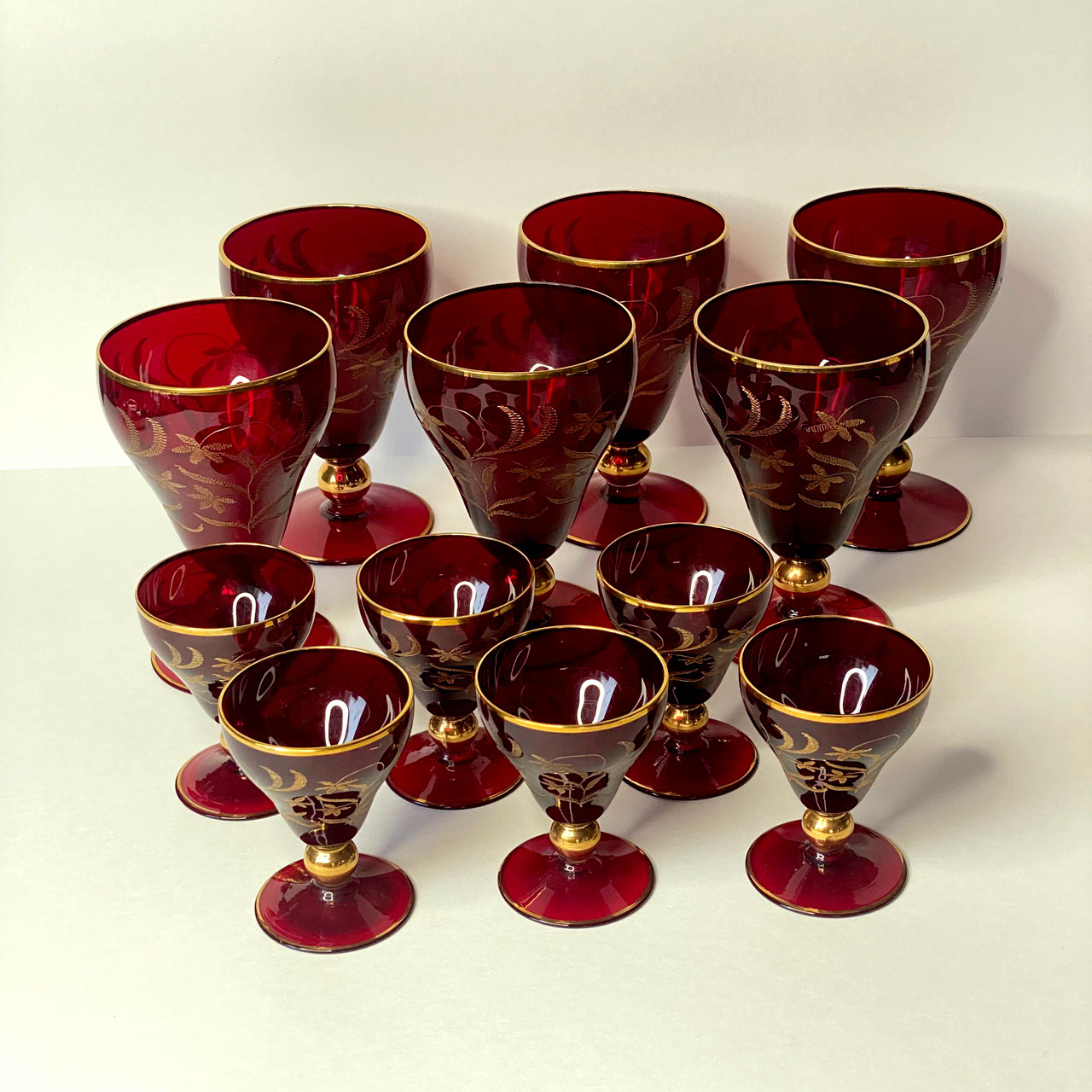 Рюмки (набор) из рубинового стекла с позолотой, винтаж, Чехословакия, Богемия - фото 3 - id-p225121694