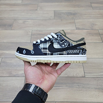 Кроссовки WMNS Nike SB Dunk Low Travis Scott