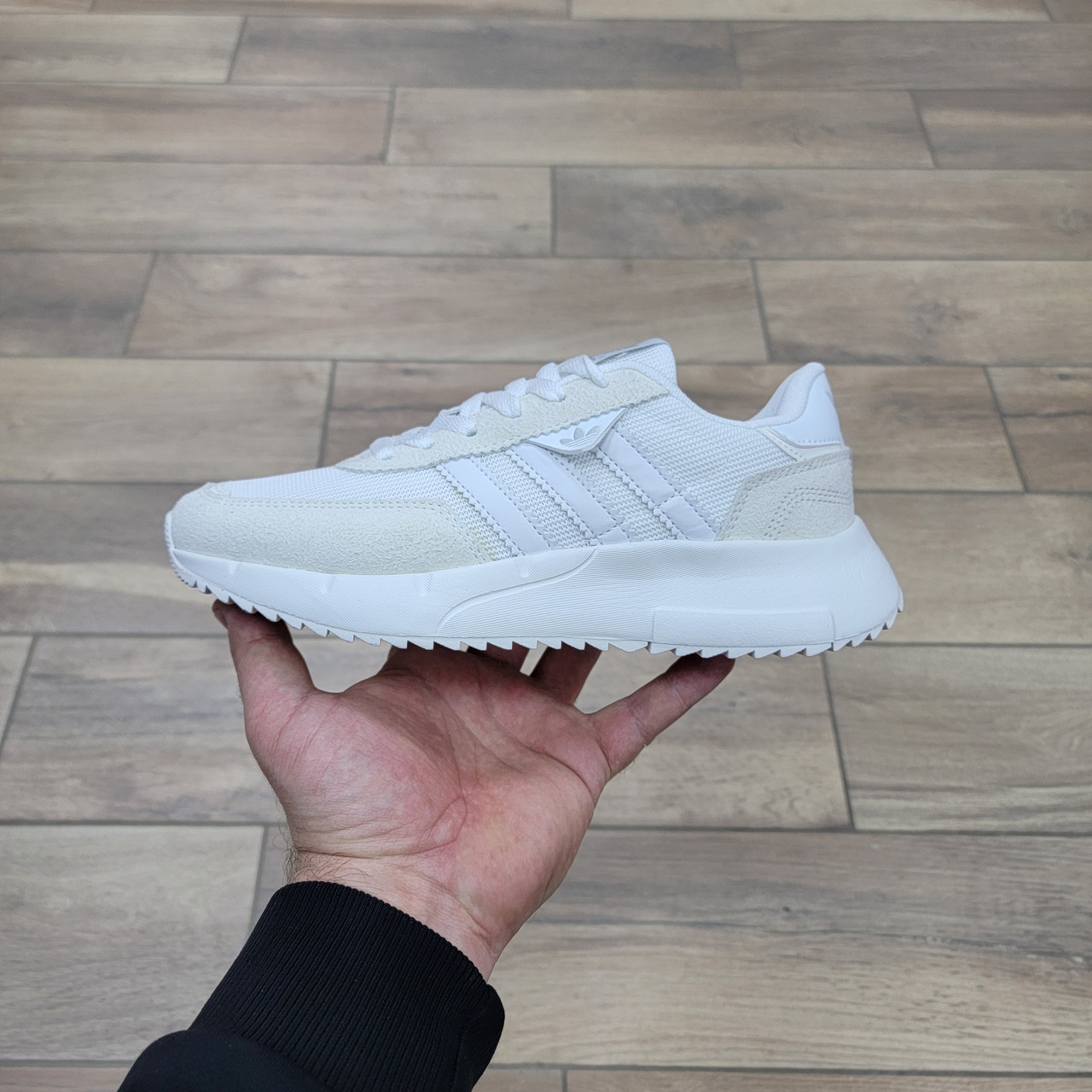 Кроссовки Adidas Retropy F2 White