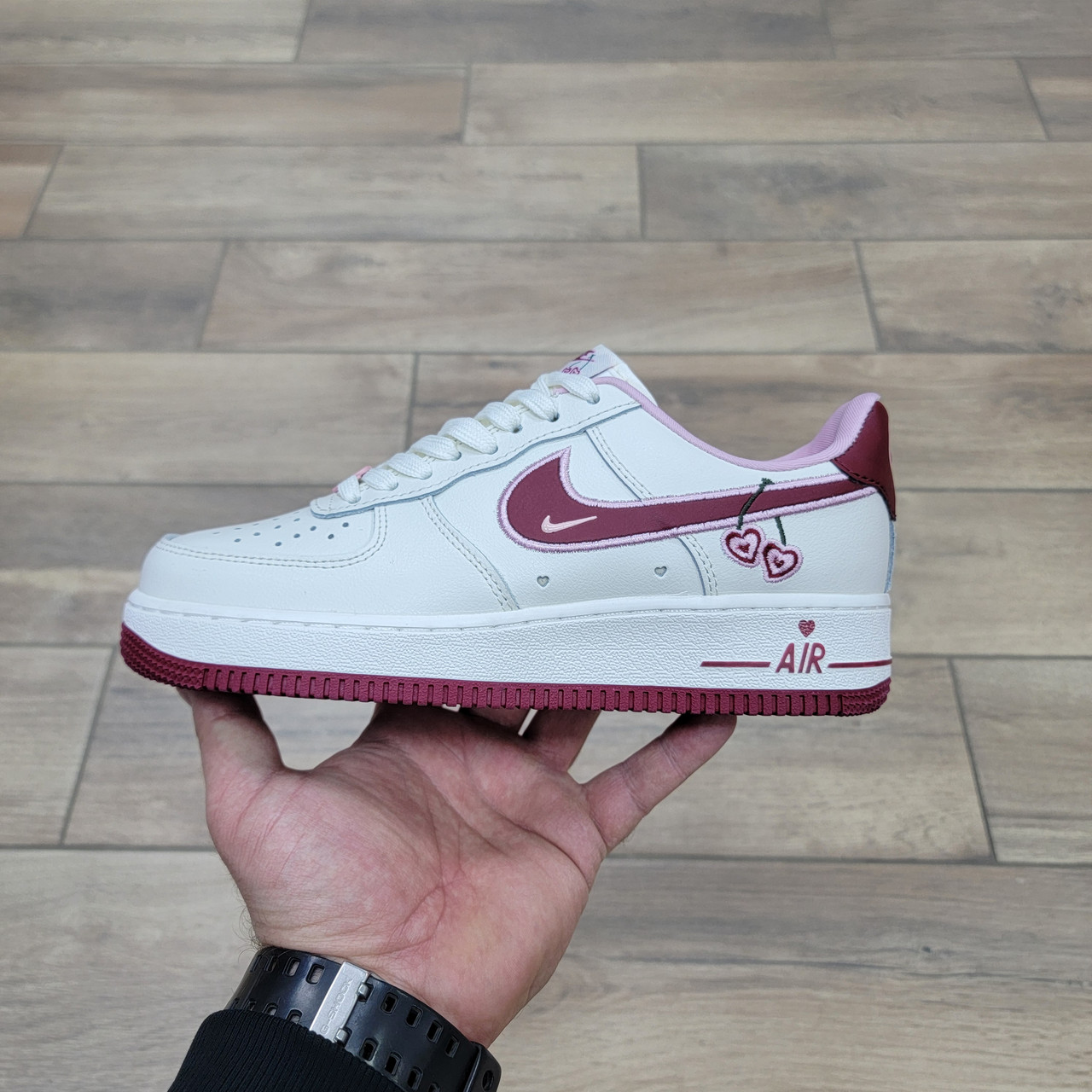 Кроссовки Nike Air Force 1 Low Valentines Day 2023 36