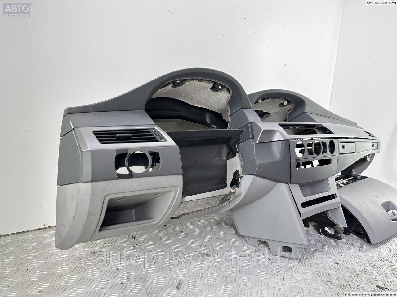 Панель приборная (торпедо) BMW 5 E60/E61 (2003-2010) - фото 3 - id-p225232241