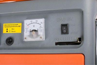 Бензиновый генератор КРАТОН GG-950M, 220/12 В, 0.7кВт [3 08 01 030] - фото 3 - id-p225039530
