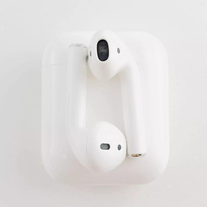 Apple AirPods (Gen2) Charging Case (Восстановленный) - фото 3 - id-p225048050