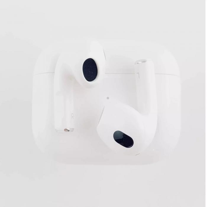 Apple AirPods (3rd generation) with Wireless Charging Case, Model A2565 A2564 A2566 (Восстановленный) - фото 6 - id-p225048052