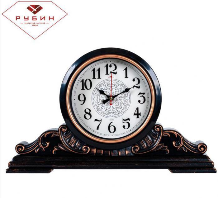 Интерьерные настольные кварцевые стрелочные часы РУБИН 4225-002 классические в кабинет для руководителя