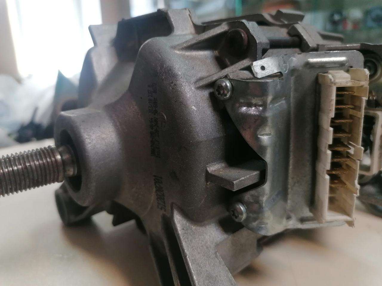 Двигатель для стиральной машины Ardo, Whirpool 512020701 9 контактов (Разборка) - фото 4 - id-p225422660
