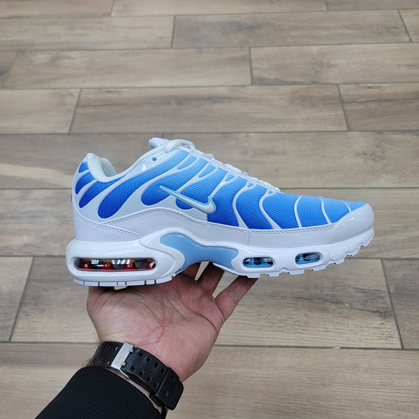 Nike Air Max Plus TN SE Bleached Aqua