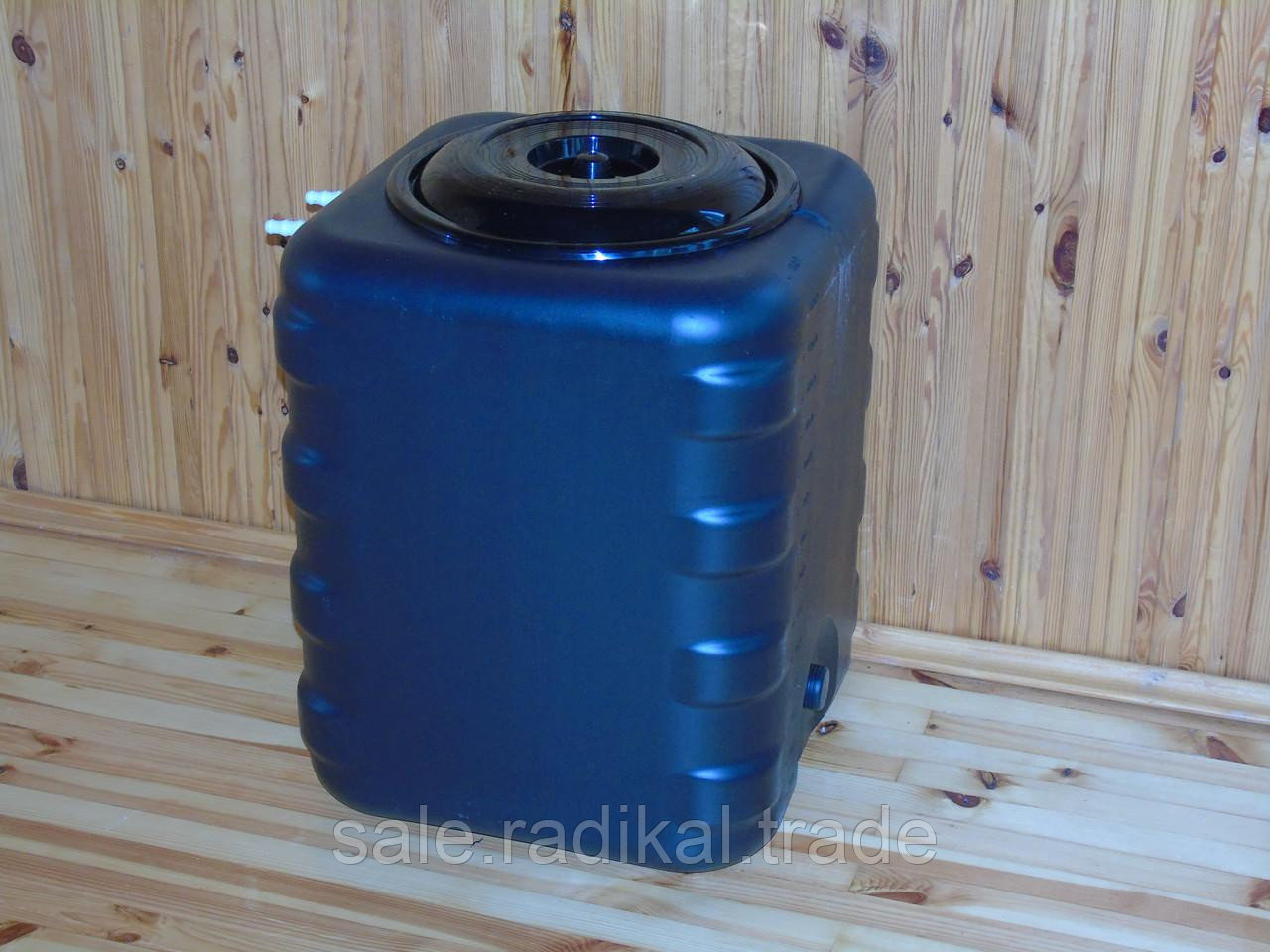 Бак для душа » Альтернатива»  150 л с пластиковым  шаровым краном (уровень воды)