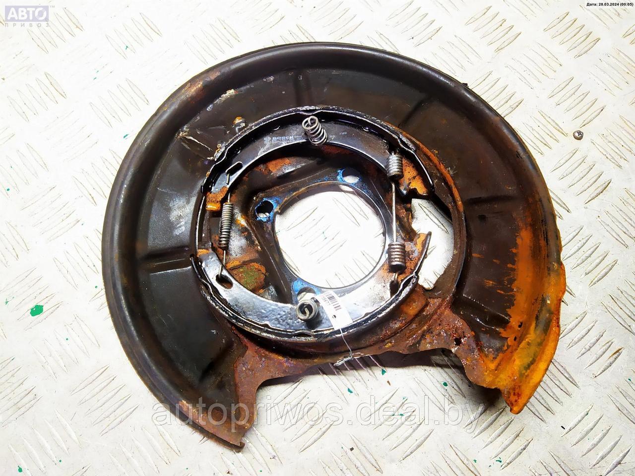 Щиток (диск) опорный тормозной задний левый Mercedes W169 (A) - фото 1 - id-p173464007