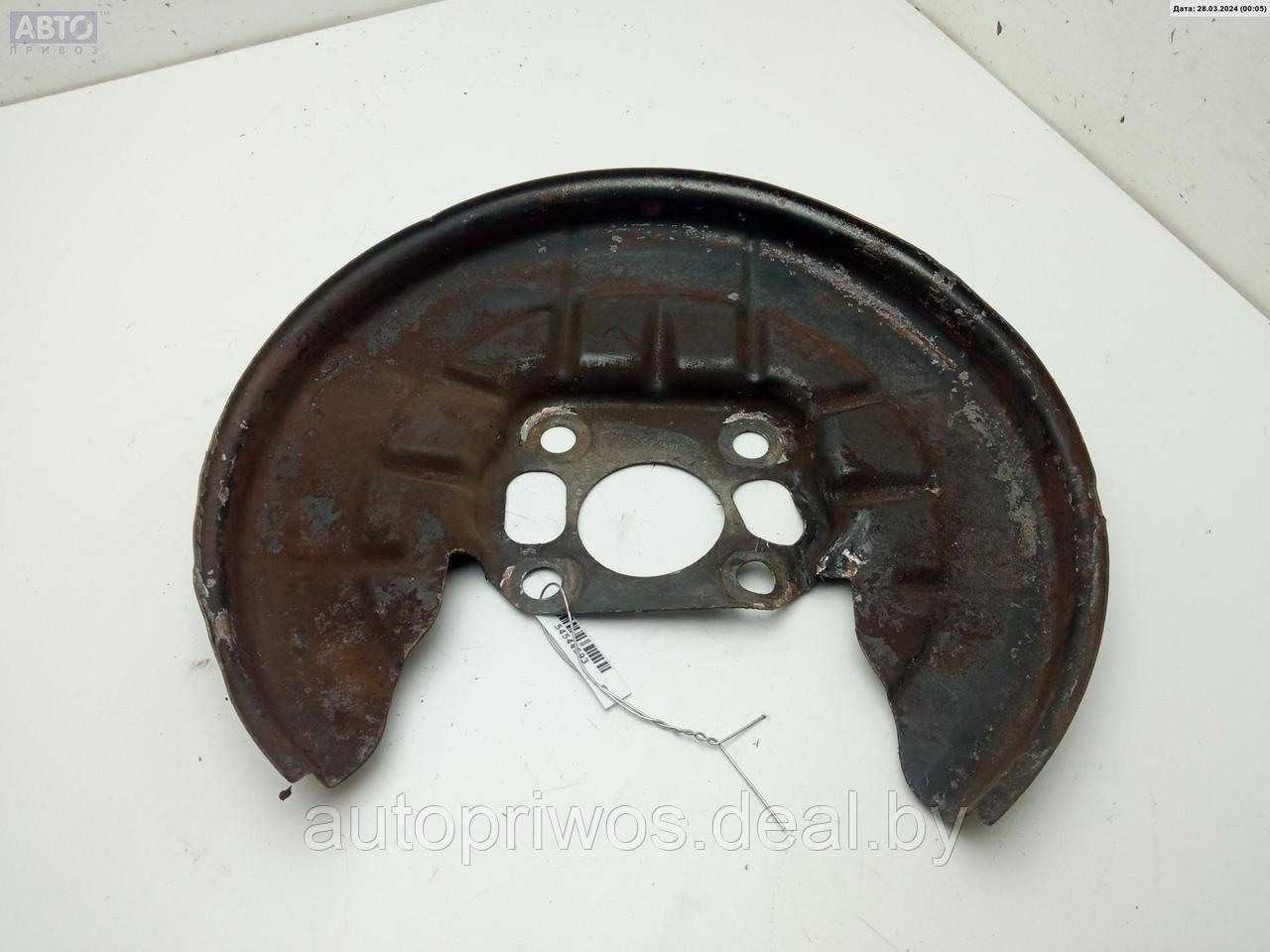 Щиток (диск) опорный тормозной задний правый Fiat Stilo - фото 1 - id-p225433298