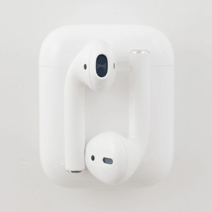 Apple AirPods (2nd generation) with Charging Case, Model: A2032, A2031, A1602 (Восстановленный) - фото 2 - id-p225432483