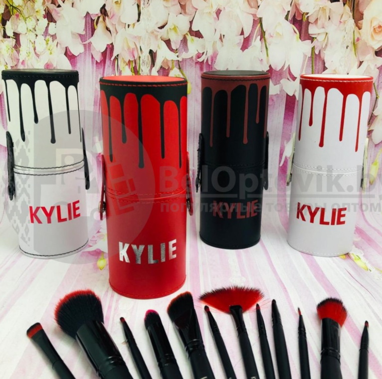 Набор кистей для макияжа в тубусе KYLIE RED/Black, RED/White 12 шт Белый тубус. - фото 10 - id-p225501590