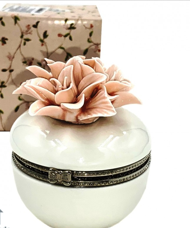 Подарочная шкатулка -цветок из фарфора для украшений 3 дизайна - фото 2 - id-p225502762