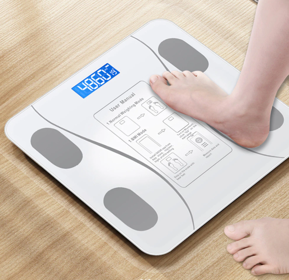 Умные напольные весы Bluetooth Smart Scale (12 показателей тела) до 180 кг - фото 1 - id-p225504790