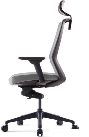 Кресло Bestuhl J1 Black Pl с подголовником (серый) - фото 3 - id-p225283566