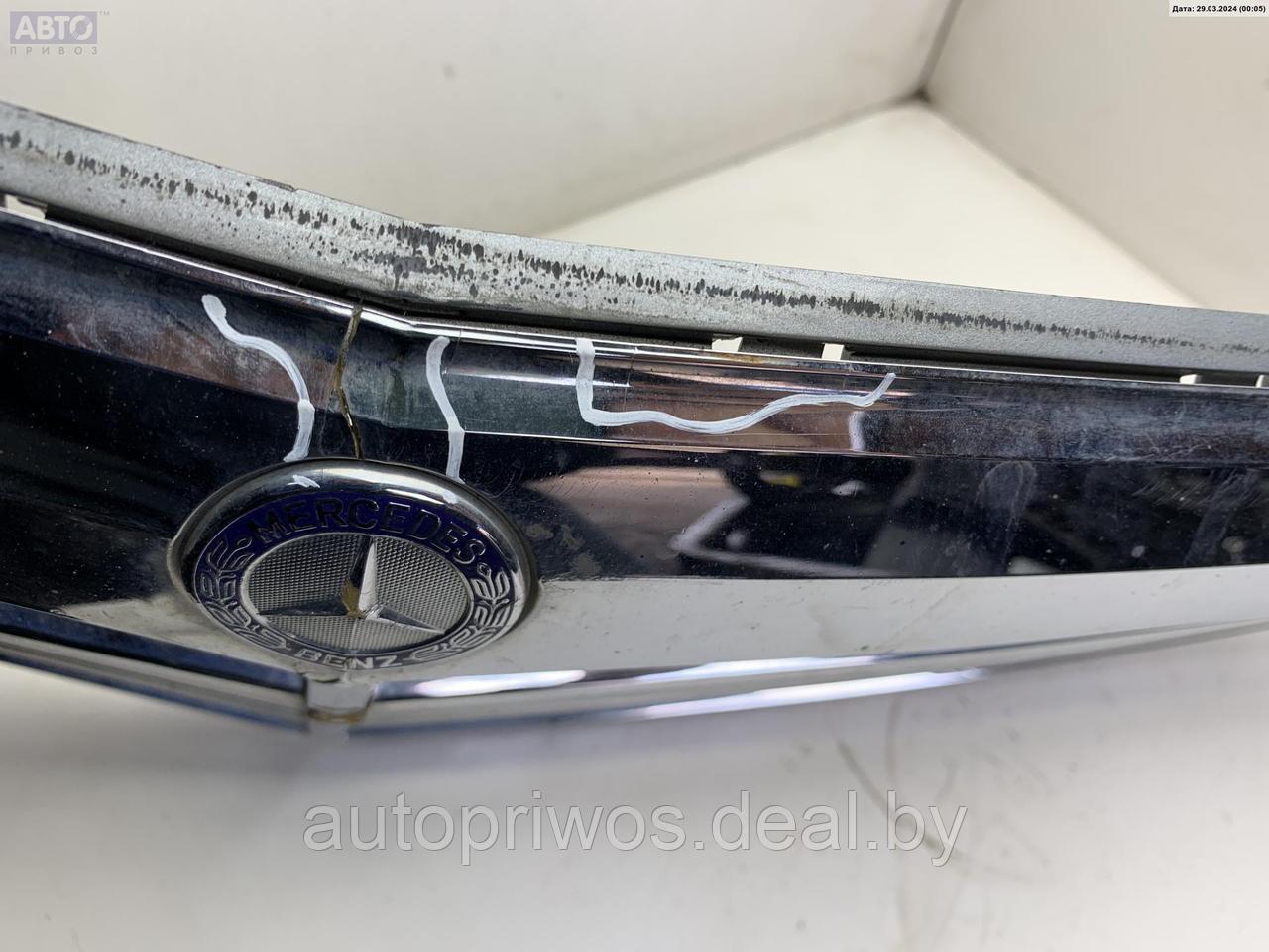 Решетка радиатора Mercedes W204 (C) - фото 5 - id-p215799589